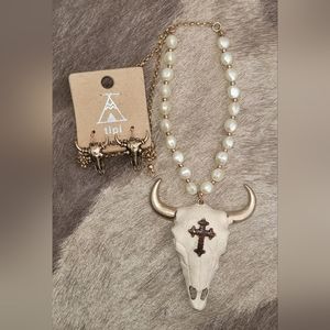 Tipi Bufflo Skull w/ Cross Necklace and Earrings Set